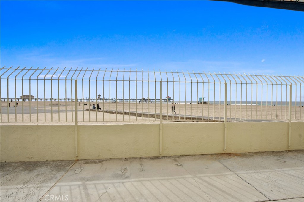 711 Pacific Coast 120