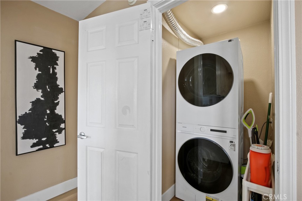 711 Pacific Coast 120