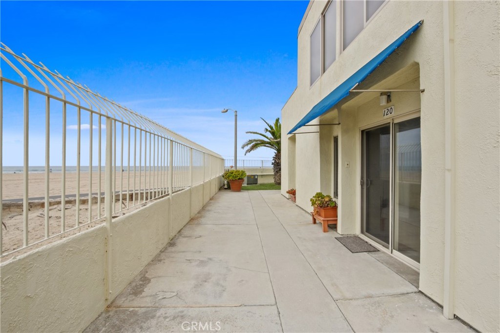 711 Pacific Coast 120