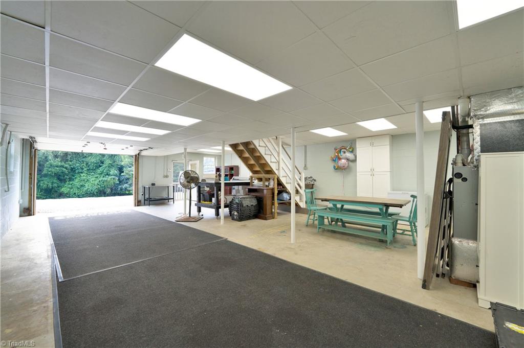 4950 Oak Garden Drive