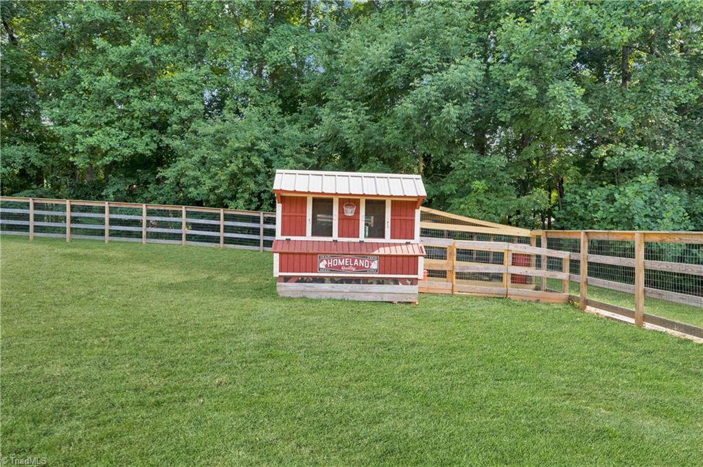 4950 Oak Garden Drive