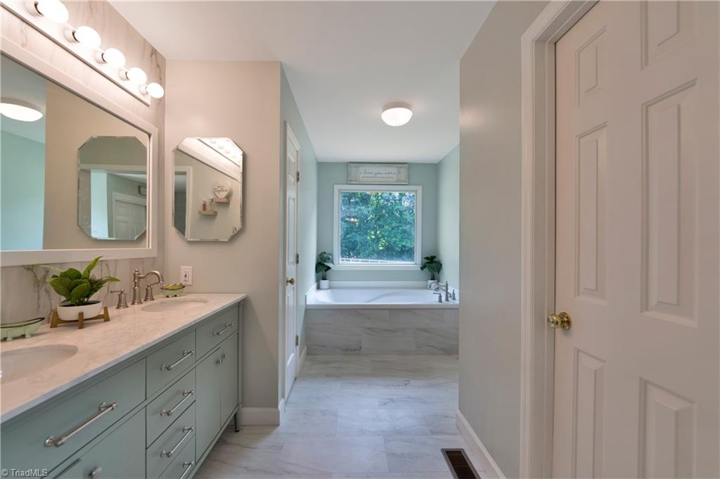 4950 Oak Garden Drive