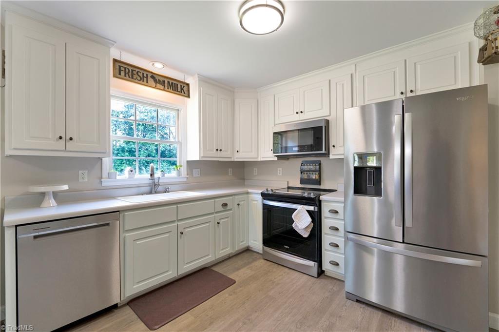 4950 Oak Garden Drive