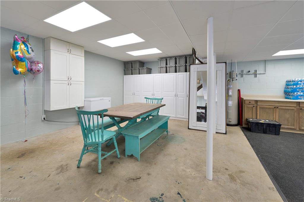 4950 Oak Garden Drive