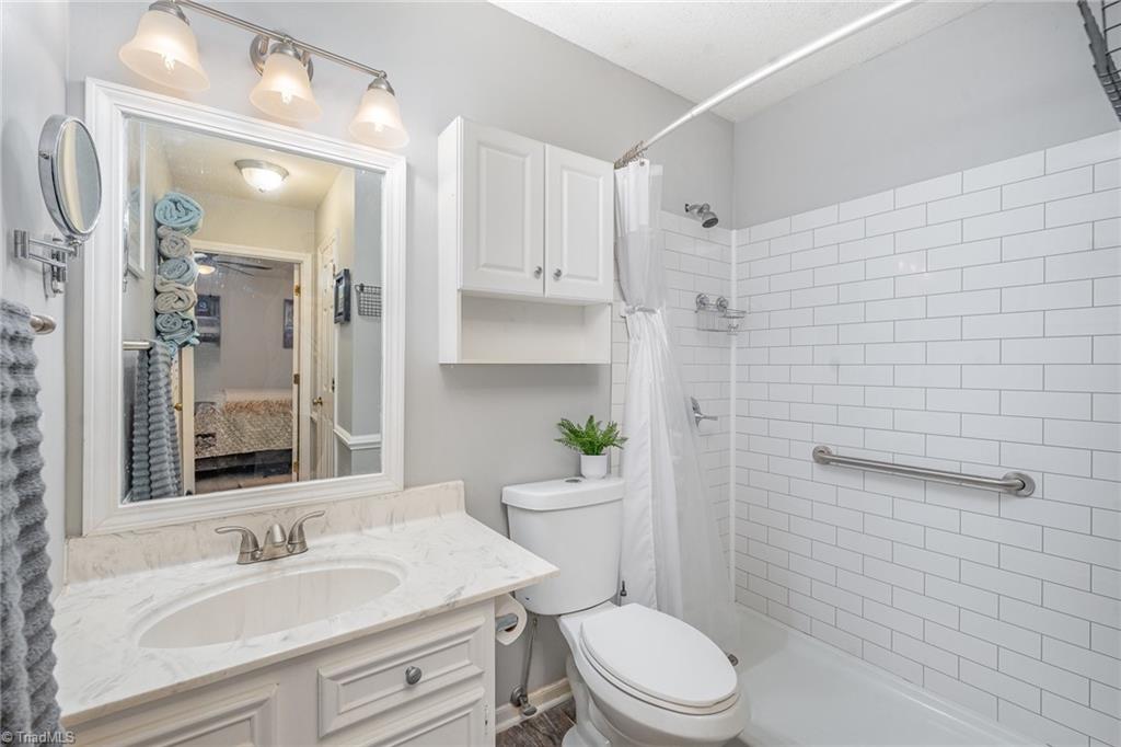 2914 Burke Place Court, Winston-Salem