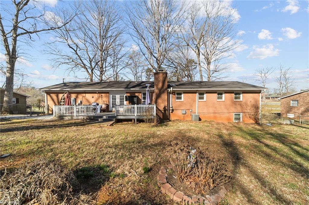 4611 Paradise Lane, Winston-Salem