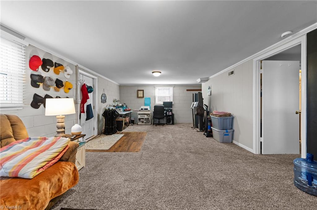 4611 Paradise Lane, Winston-Salem