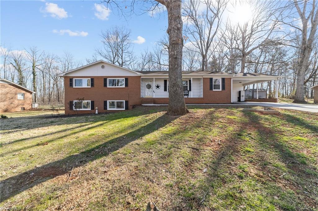 4611 Paradise Lane, Winston-Salem