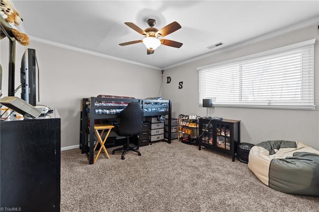 4611 Paradise Lane, Winston-Salem