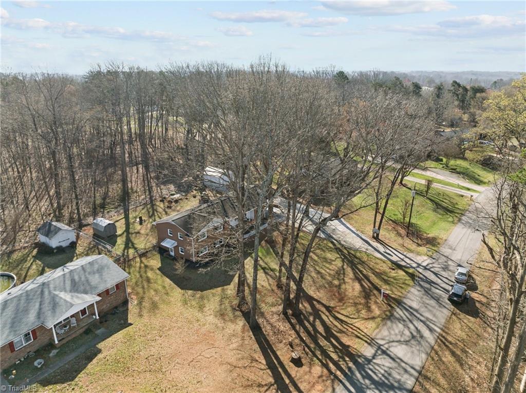 4611 Paradise Lane, Winston-Salem