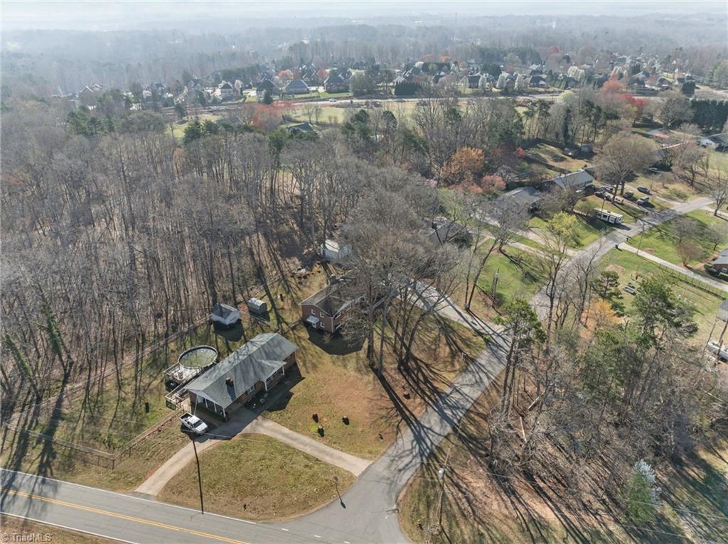 4611 Paradise Lane, Winston-Salem