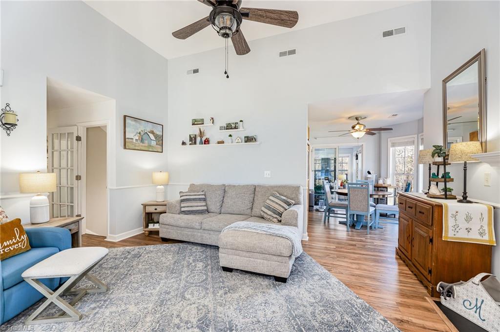 985 Winterside Lane, Winston-Salem