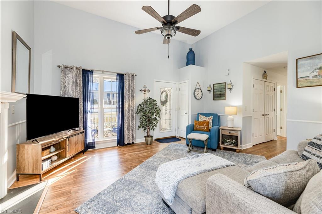 985 Winterside Lane, Winston-Salem