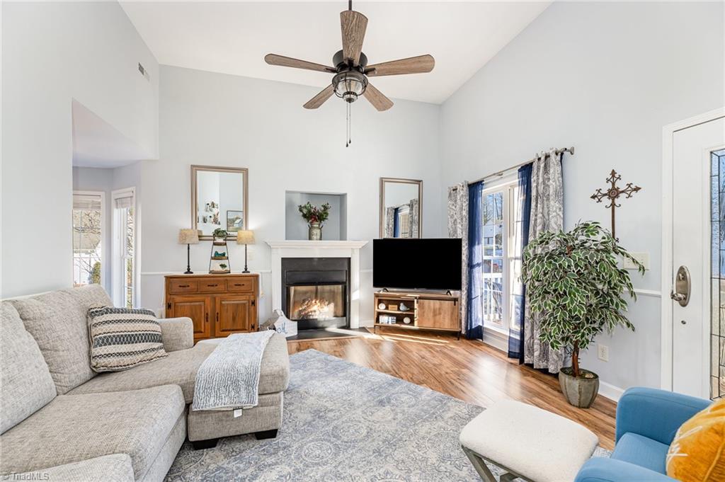 985 Winterside Lane, Winston-Salem