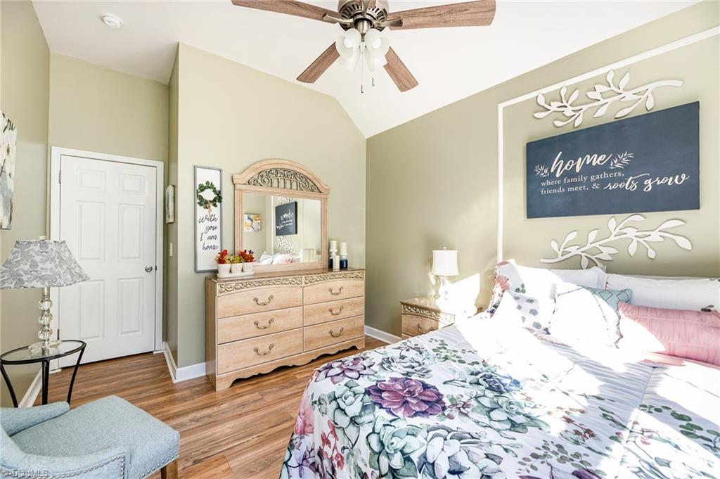 985 Winterside Lane, Winston-Salem