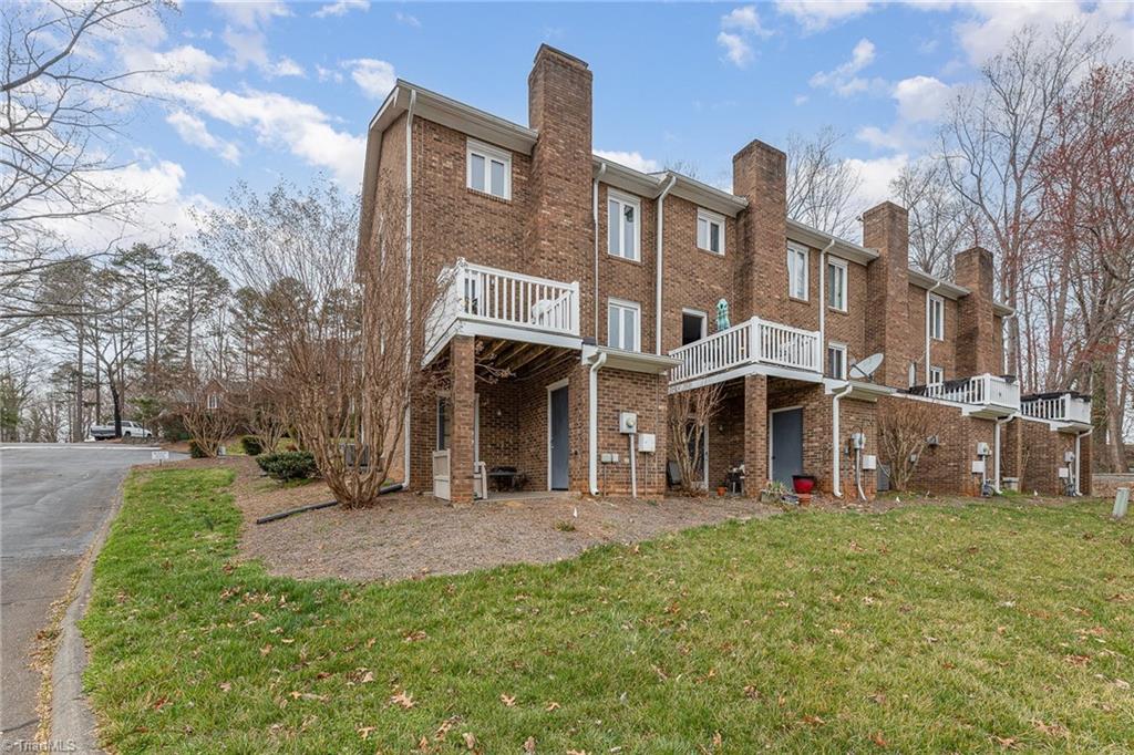 1901 Winding Ridge Road, Winston-Salem