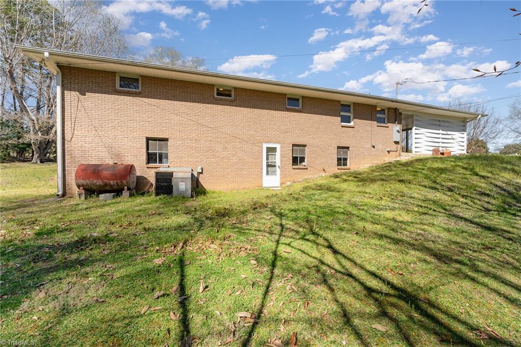 193 Redcoat Lane, Winston-Salem