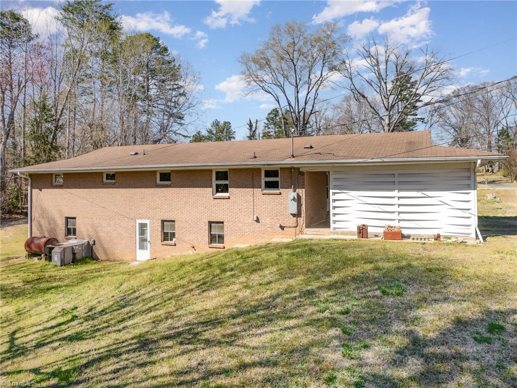 193 Redcoat Lane, Winston-Salem