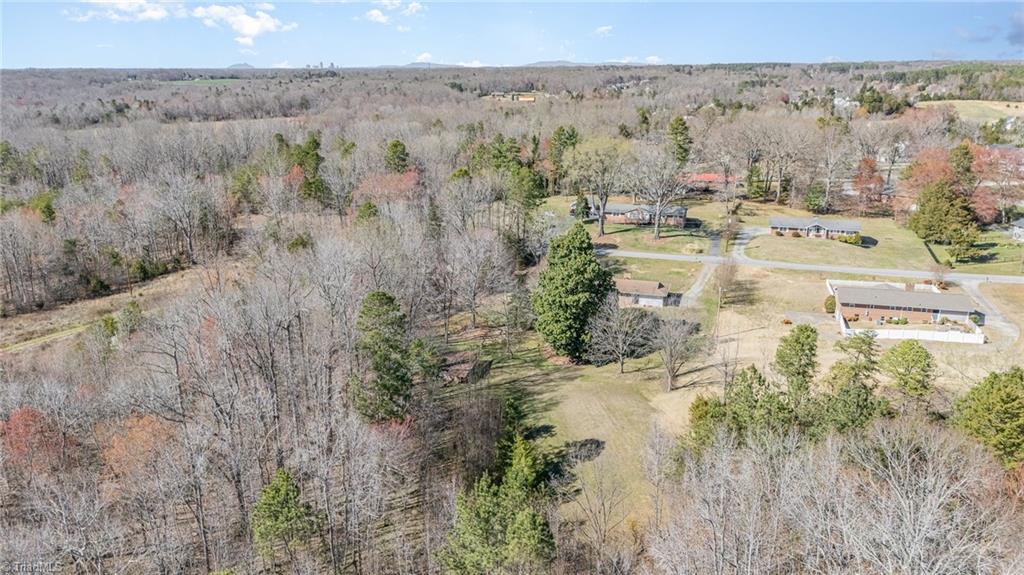 193 Redcoat Lane, Winston-Salem