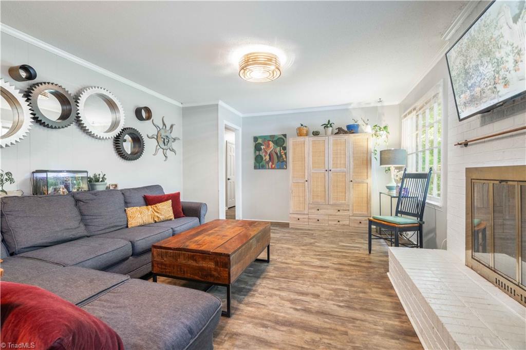 2151 Foxhunter Court, Winston-Salem