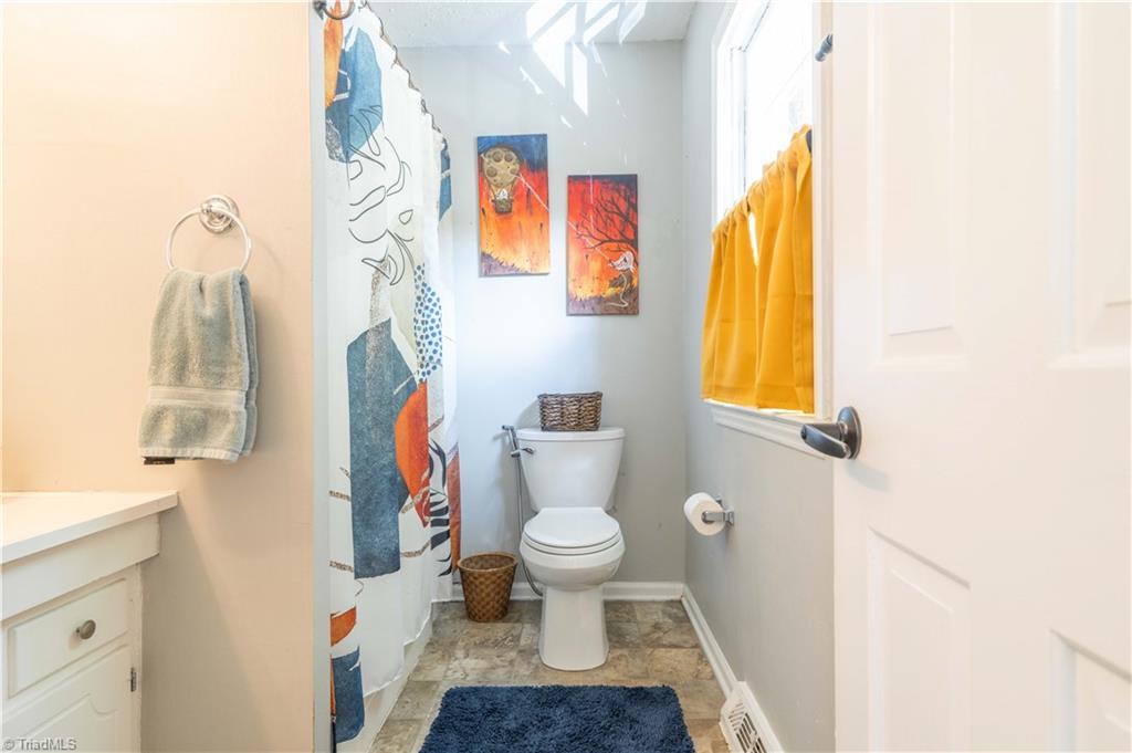 2151 Foxhunter Court, Winston-Salem