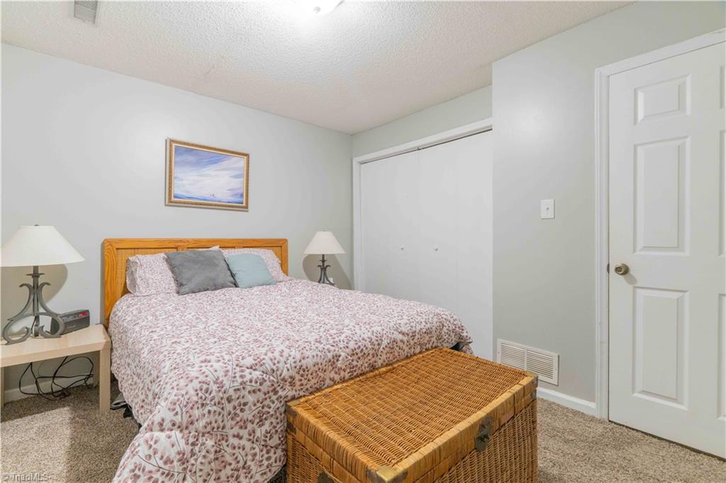 2151 Foxhunter Court, Winston-Salem