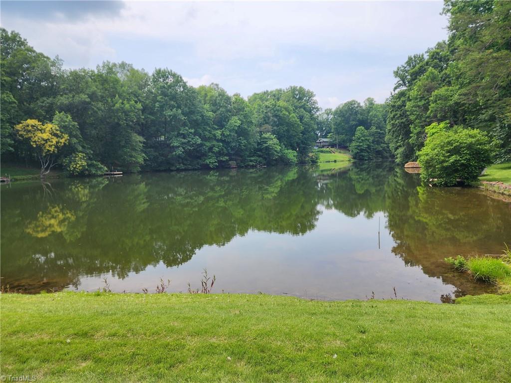 2151 Foxhunter Court, Winston-Salem