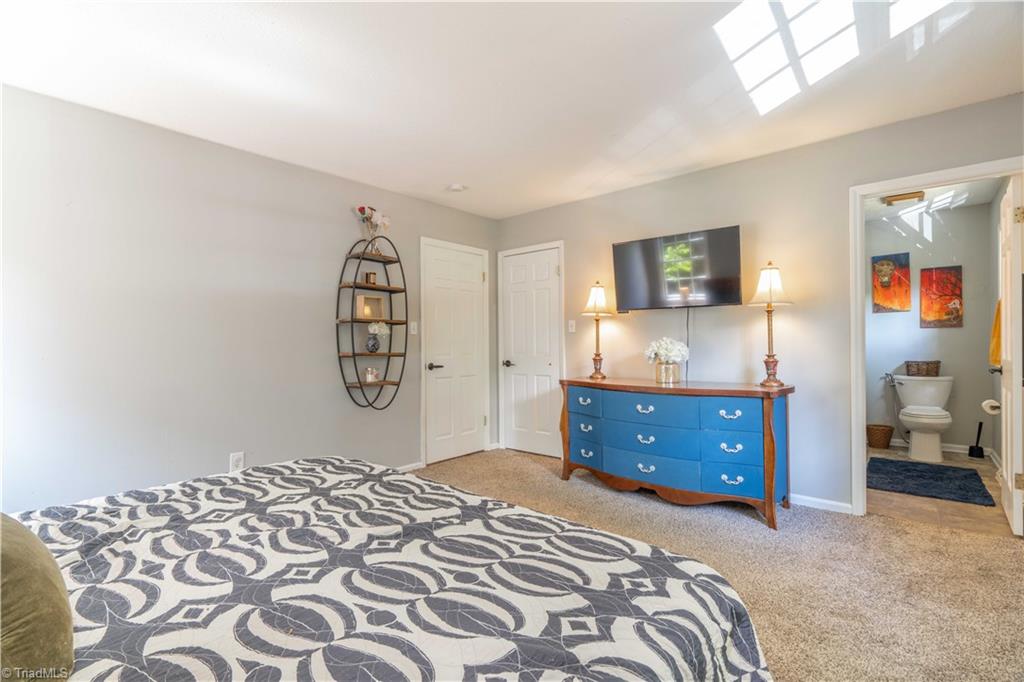 2151 Foxhunter Court, Winston-Salem