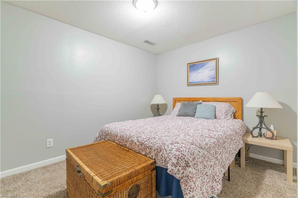 2151 Foxhunter Court, Winston-Salem