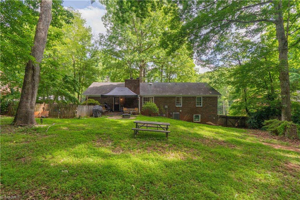 2151 Foxhunter Court, Winston-Salem