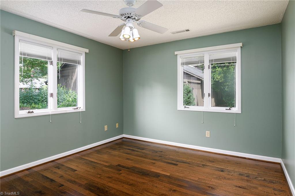 211 Chadbourne Drive, Winston-Salem