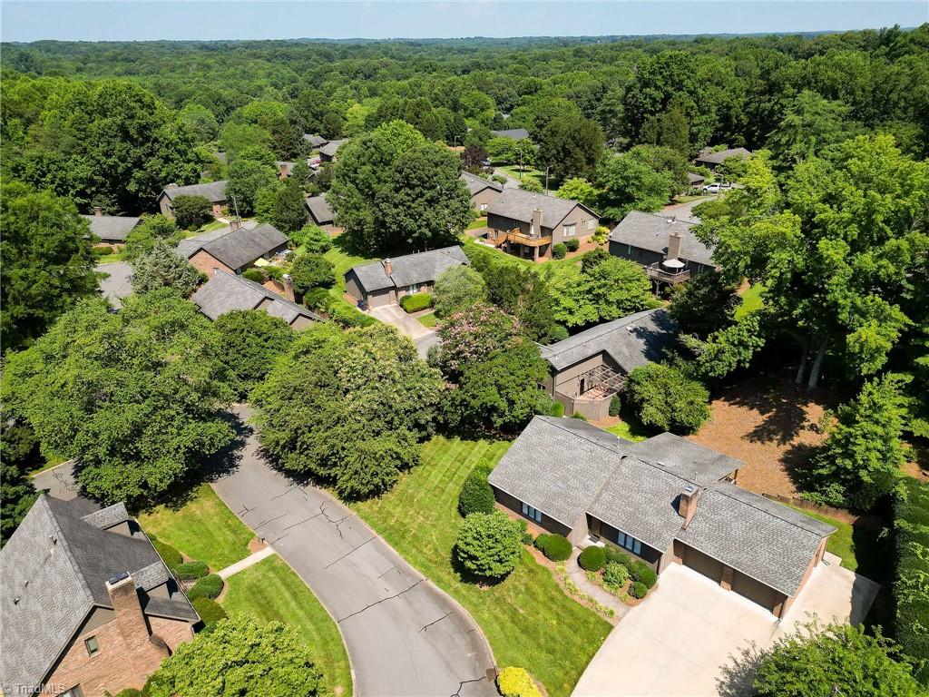 211 Chadbourne Drive, Winston-Salem