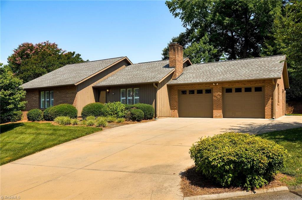 211 Chadbourne Drive, Winston-Salem