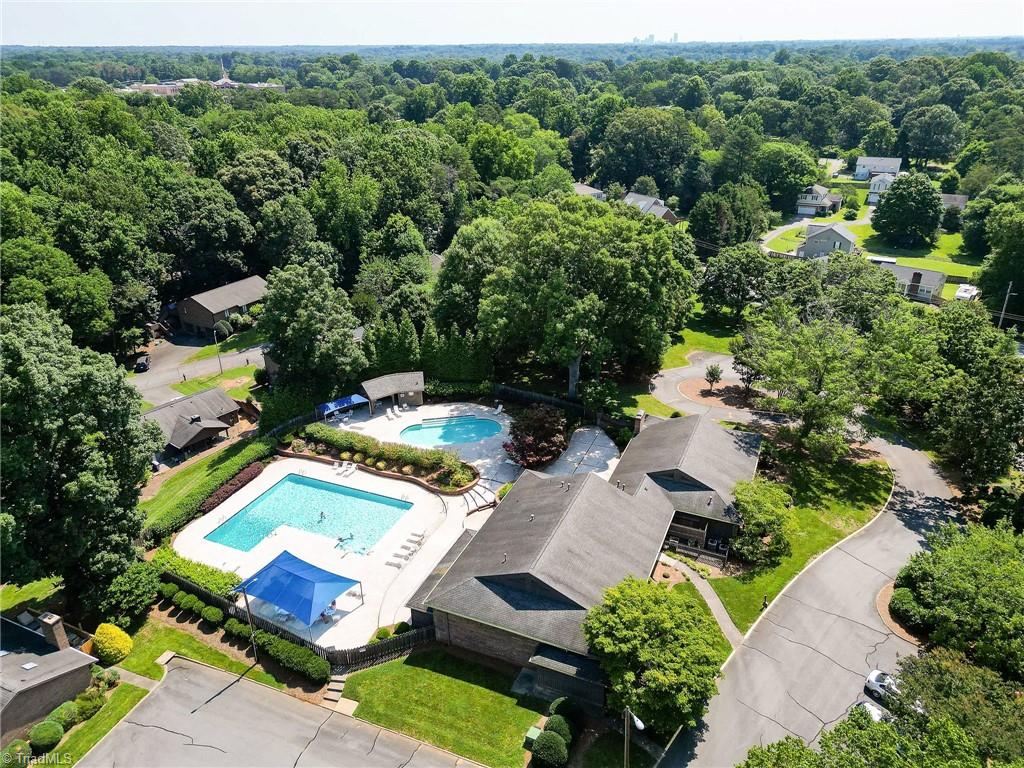 211 Chadbourne Drive, Winston-Salem