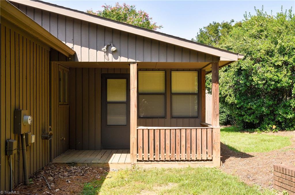 211 Chadbourne Drive, Winston-Salem