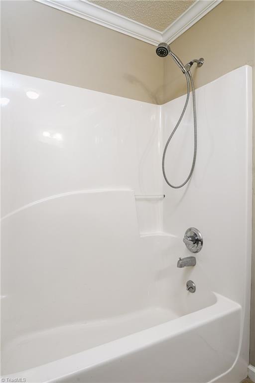 211 Chadbourne Drive, Winston-Salem