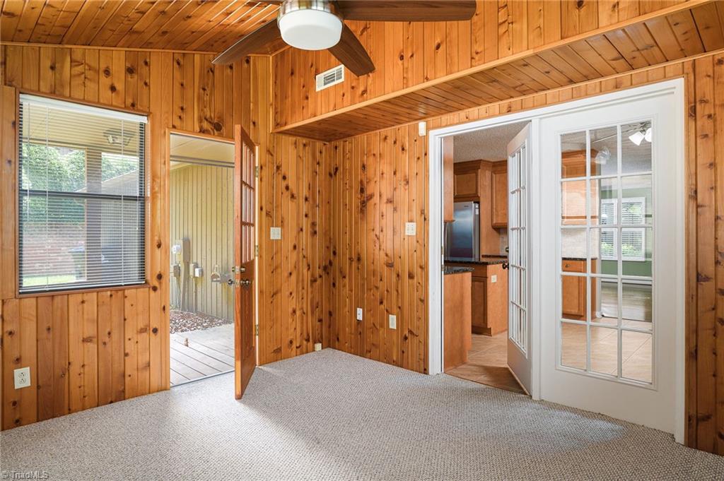 211 Chadbourne Drive, Winston-Salem