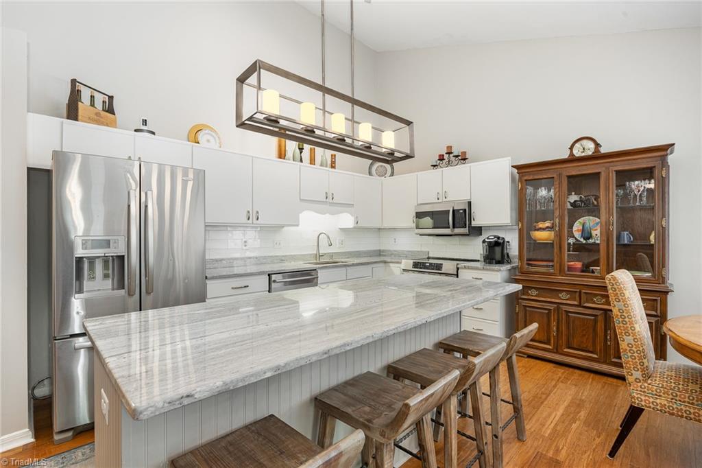 2801 Waters Edge Lane