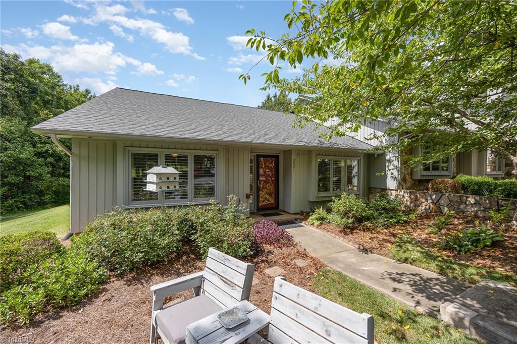 2801 Waters Edge Lane