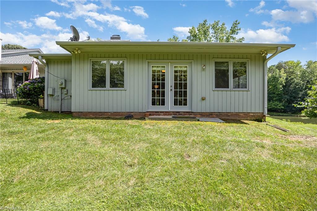 2801 Waters Edge Lane