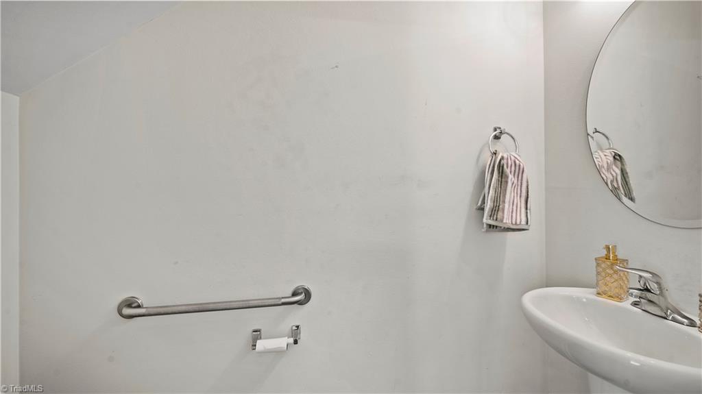 5304 Northridge Drive, Winston-Salem