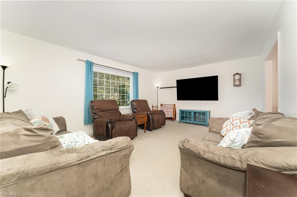 6513 Spanish Oak Drive