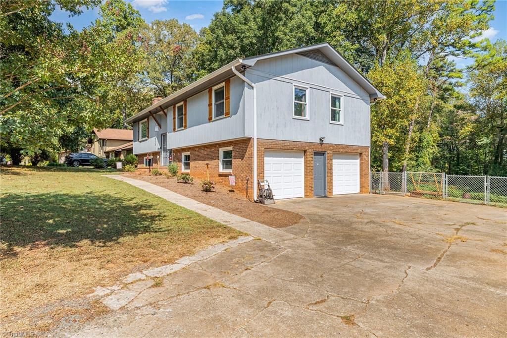 6513 Spanish Oak Drive