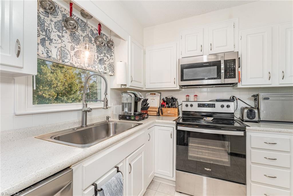 6513 Spanish Oak Drive