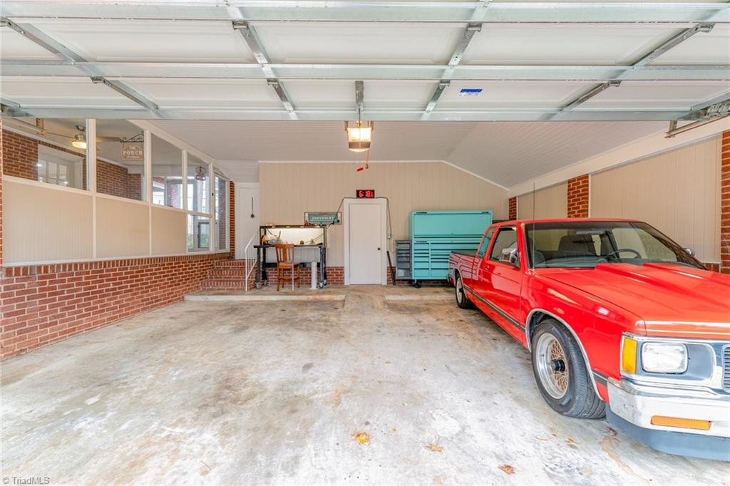 5379 Old US Highway 52