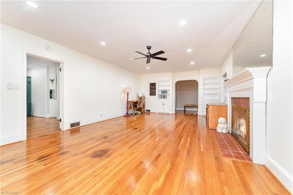 5379 Old US Highway 52