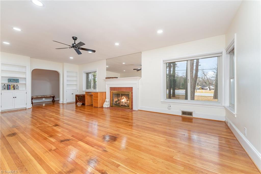 5379 Old US Highway 52