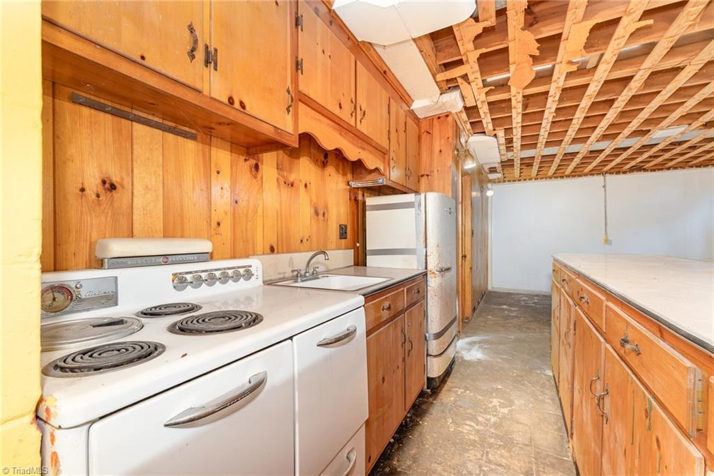 5379 Old US Highway 52