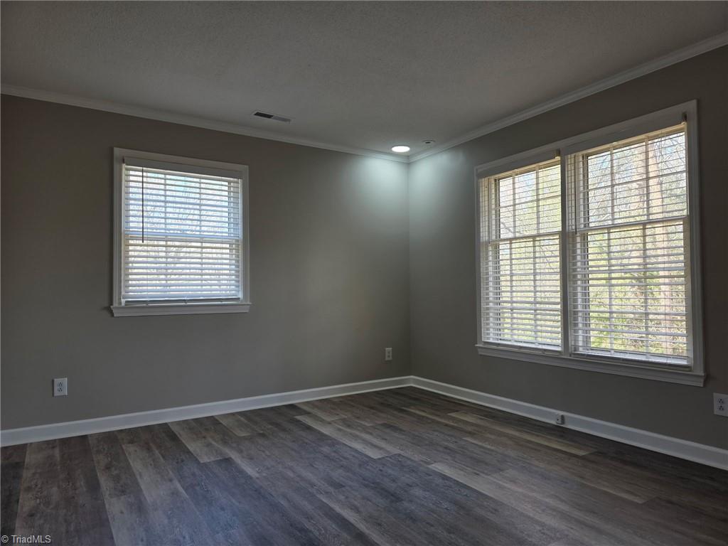 157 Woodbriar Road, Winston-Salem