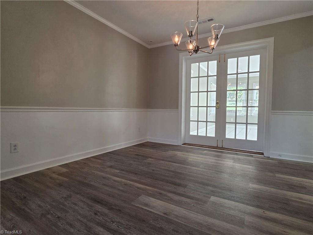 157 Woodbriar Road, Winston-Salem